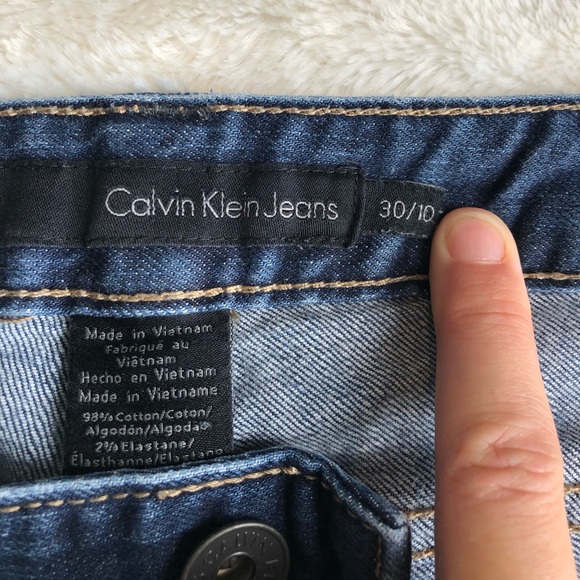 Distressed Bootcut Jeans - Picture 2 of 10